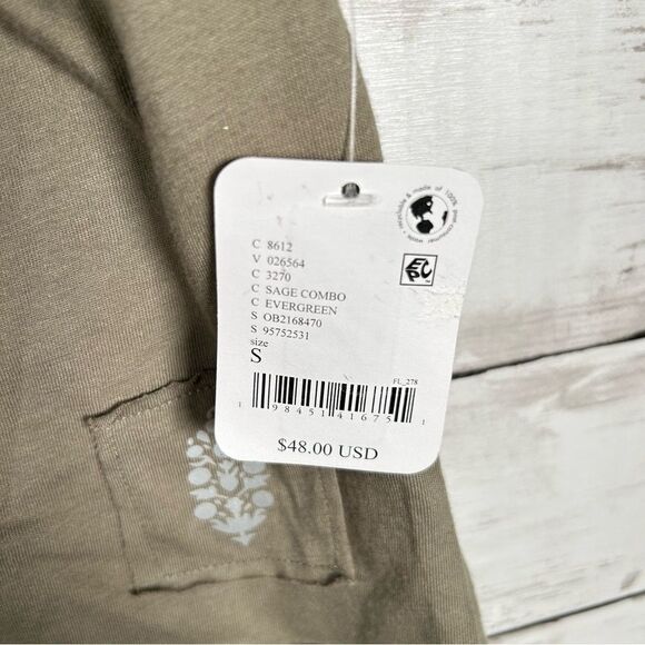 Free People Movement Inspire Logo Sage Green Crop T-shirt S NWT $48 - Picture 8 of 9